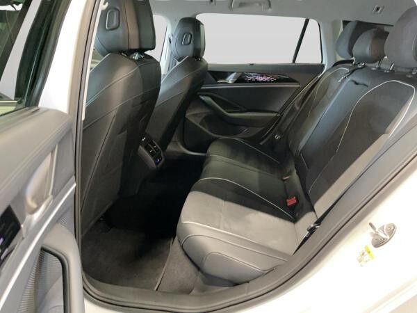 Volkswagen Passat Variant 1.5 eTSI DSG Business Massage