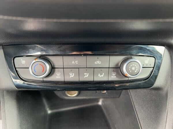 Opel Corsa F Elegance Automatik Kamera Sitzheizung