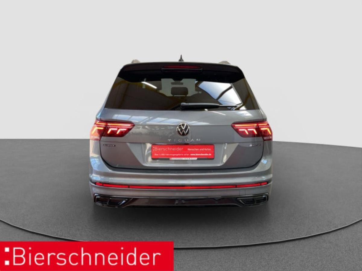 Volkswagen Tiguan Allspace R-Line 2.0 TDI 4M. DSG *7S/AHK/KAM/PANO*