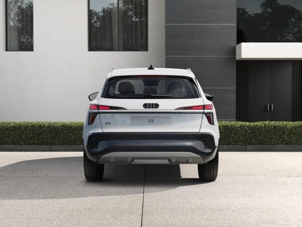 Audi Q3 S Tronic | Bestellaktion | FREI KONFIGURIERBAR
