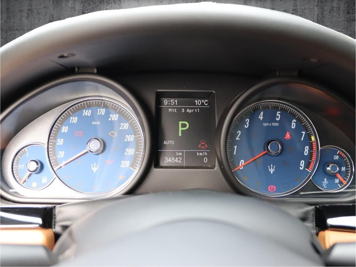 Maserati GranCabrio Sport // Vollfolierung in grün matt|  🔥 SPORTIVO LEIPZIG  🔥