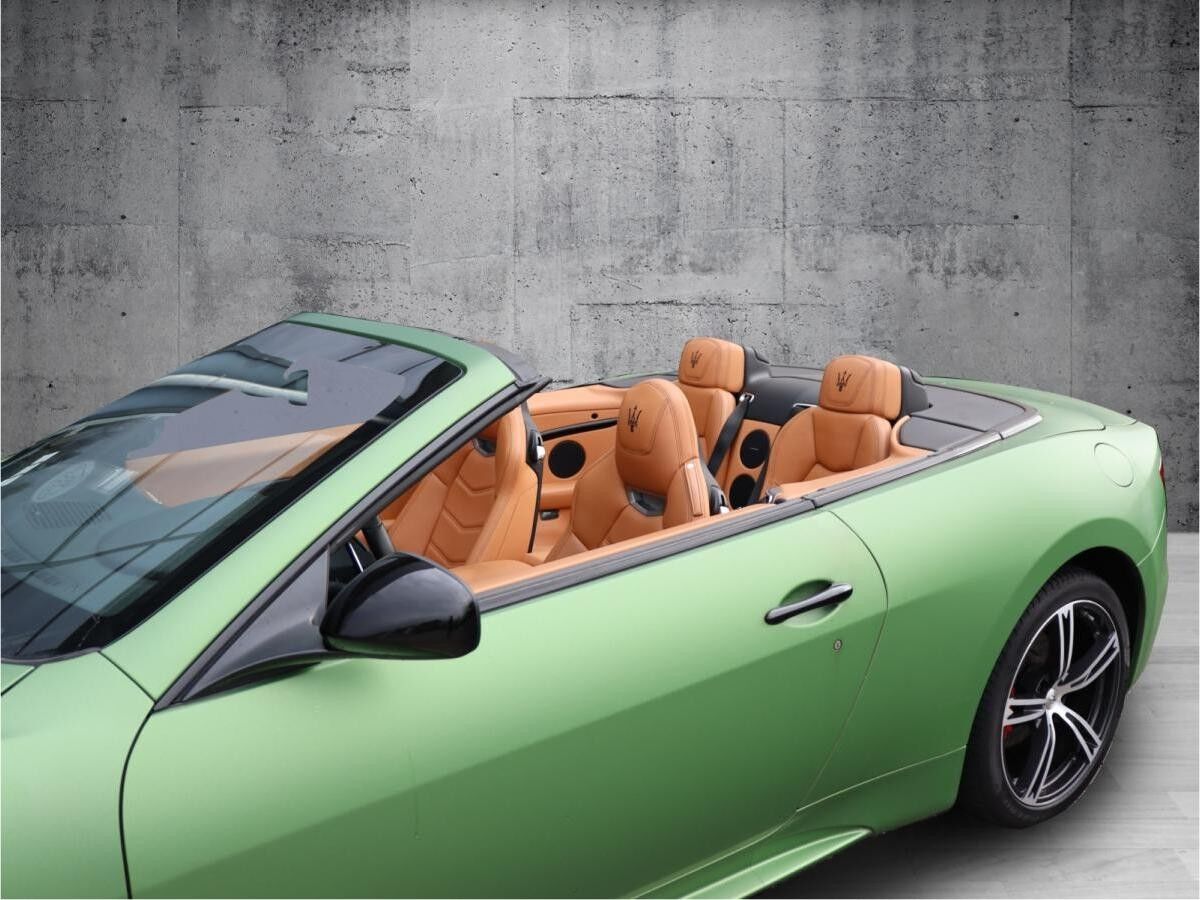 Maserati GranCabrio Sport // Vollfolierung in grün matt|  🔥 SPORTIVO LEIPZIG  🔥