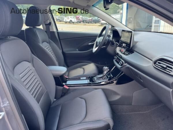 Hyundai i30 cw Kombi Automatik M-Hybrid LED Kamera