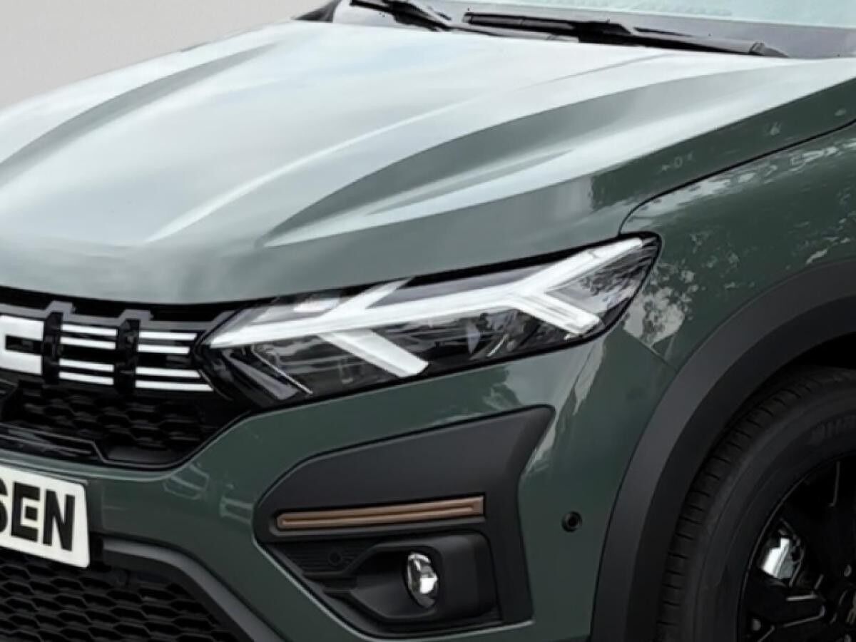 Dacia Jogger Extreme+ ECO-G 100 INKL. WARTUNG *Navi*Keyless*Kamera*Sitzheizung*uvm.