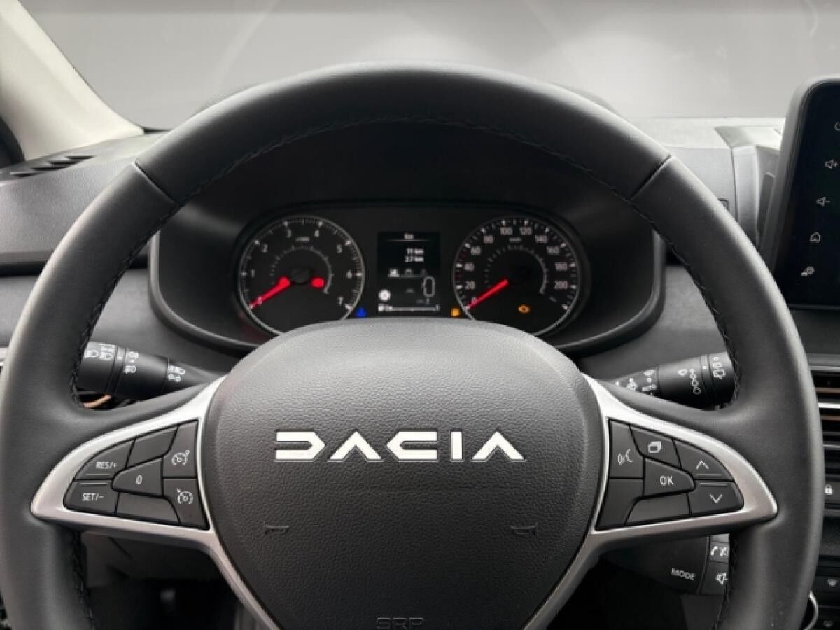 Dacia Jogger Extreme+ ECO-G 100 INKL. WARTUNG *Navi*Keyless*Kamera*Sitzheizung*uvm.