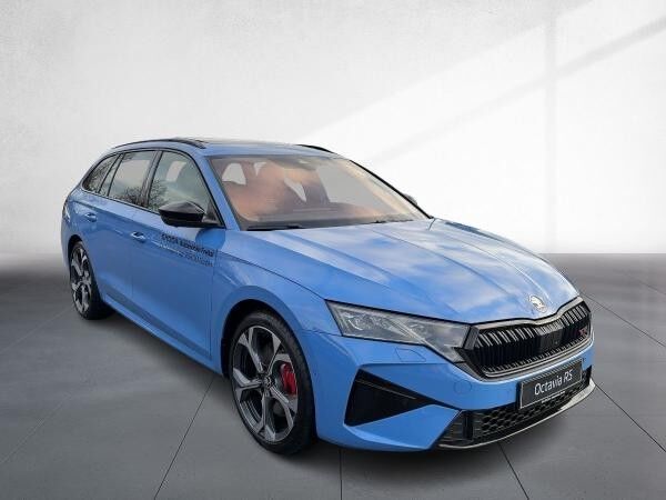 Skoda Octavia Combi RS 2,0 TSI DSG PANO DCC AHZV