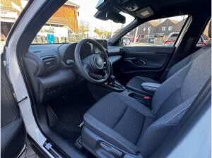 Toyota Yaris Cross Hybrid Teampl.*SHZG*NAVI*RFK* Navi Digitales Cockpit LED ACC Apple