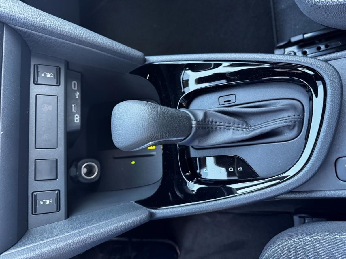 Toyota Yaris Cross Hybrid Teampl.*SHZG*NAVI*RFK* Navi Digitales Cockpit LED ACC Apple