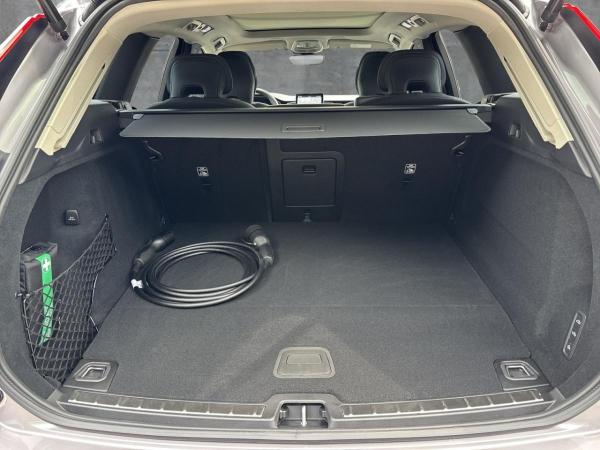 Volvo XC60 T8 AWD Ultra Dark Plug-In (EURO 6e) Klima