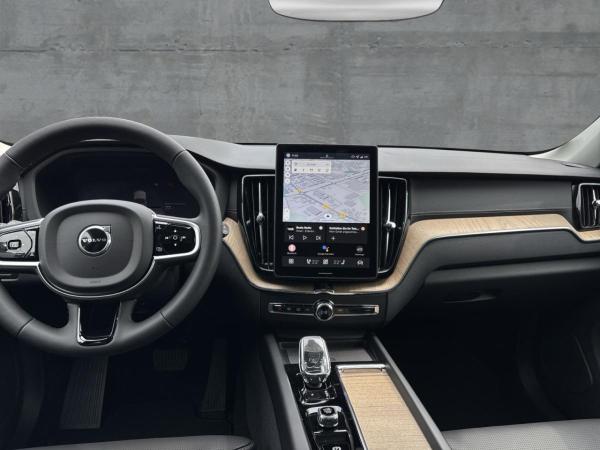 Volvo XC60 T8 AWD Ultra Dark Plug-In (EURO 6e) Klima