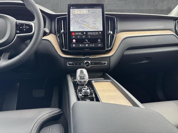 Volvo XC60 T8 AWD Ultra Dark Plug-In (EURO 6e) Klima