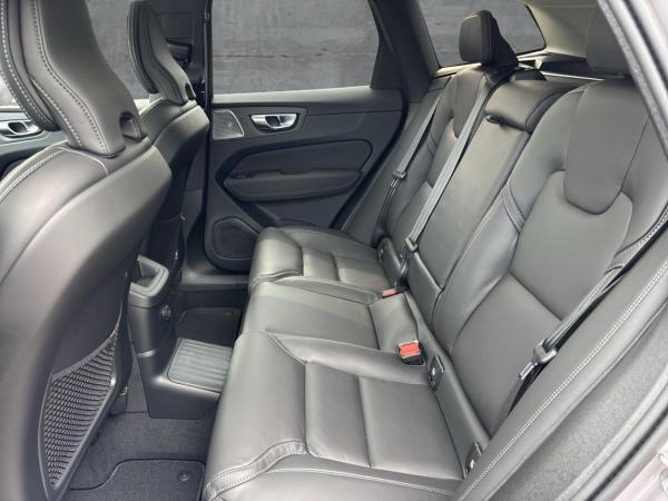 Volvo XC60 T8 AWD Ultra Dark Plug-In (EURO 6e) Klima