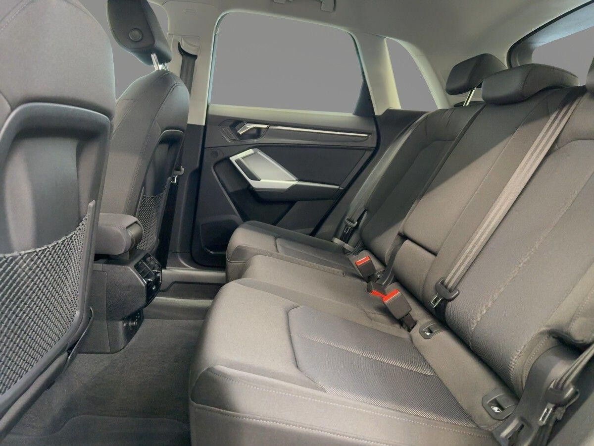 Audi Q3 45 TFSIe Kamera LED Navi virtual