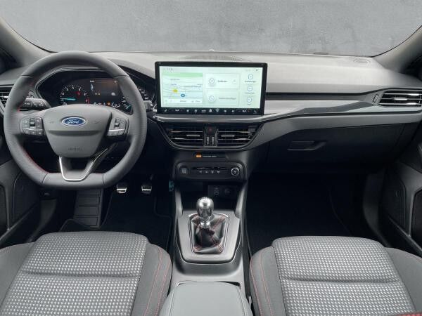 Ford Focus Focus ST-Line / 125 PS / LED / RFK / HEZ / sofort Verfügbar