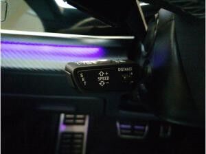 Audi RS Q8 23 .DYNAMIK+.CABRBON.SPORTABGAS.HEAD-UP.PANO.AHK.S-SPORT+.V-MAX305