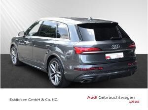 Audi Q7 45 TDI quattro S-LINE+MATRIX+AHK+3.SITZREIHE Audi Q7 45 TDI quattro S-LINE+MATRIX+AHK+3.SITZREIHE