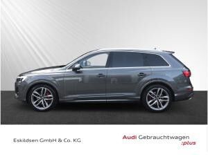 Audi Q7 45 TDI quattro S-LINE+MATRIX+AHK+3.SITZREIHE Audi Q7 45 TDI quattro S-LINE+MATRIX+AHK+3.SITZREIHE