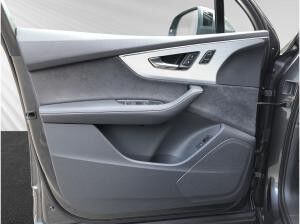 Audi Q7 45 TDI quattro S-LINE+MATRIX+AHK+3.SITZREIHE Audi Q7 45 TDI quattro S-LINE+MATRIX+AHK+3.SITZREIHE