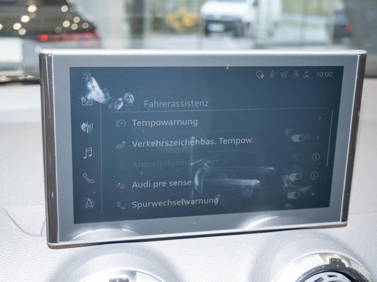 Audi Q2 S line 35 TFSI