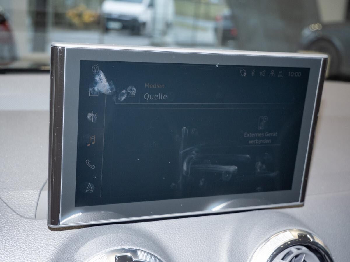 Audi Q2 S line 35 TFSI