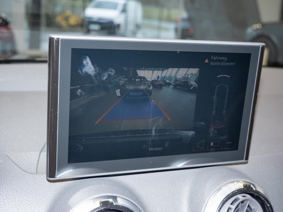 Audi Q2 S line 35 TFSI