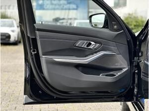 BMW M340i xDrive Touring Sportpaket Head-Up HK HiFi