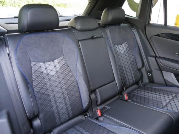 Volkswagen Tiguan R-Line 1,5 l eTSI Pano Standh. Harman Kardon