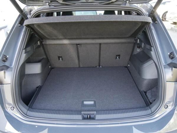 Volkswagen Tiguan R-Line 1,5 l eTSI Pano Standh. Harman Kardon