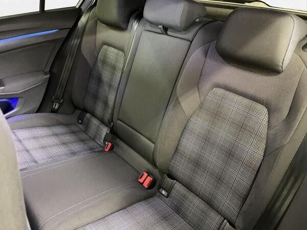 Volkswagen Golf GTE 1.4 eHybrid LED LM 17" Navi PDC vo+hi ACC