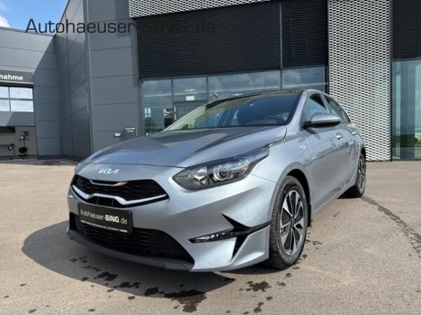 Kia Ceed Navi Tempomat Kamera Klima AppleCar Sitzhz.