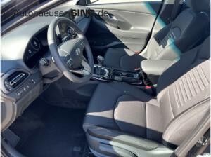 Hyundai i30 LED Kamera Digitales Cockpit PDCv+h NAV