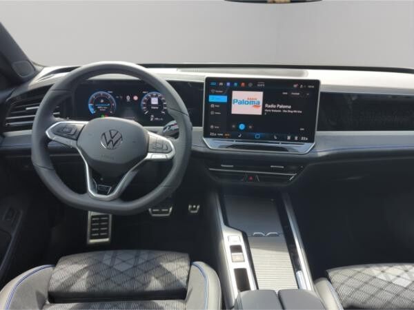 Volkswagen Passat R-Line 4Motion 2.0 TDI DSG AHK,AreaView,Matrix