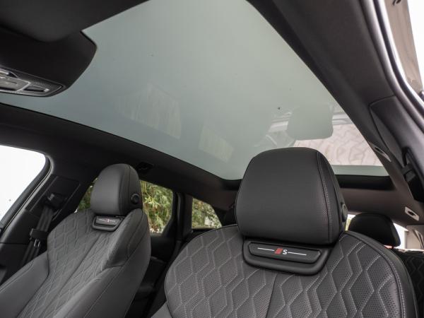 Audi A6 e-tron Avant edition one beige e-tron quattro