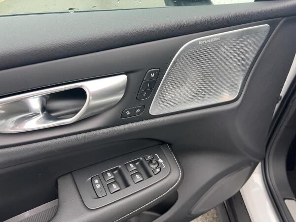 Volvo V60 Cross Country Ultimate 2024 B4 Diesel AWD