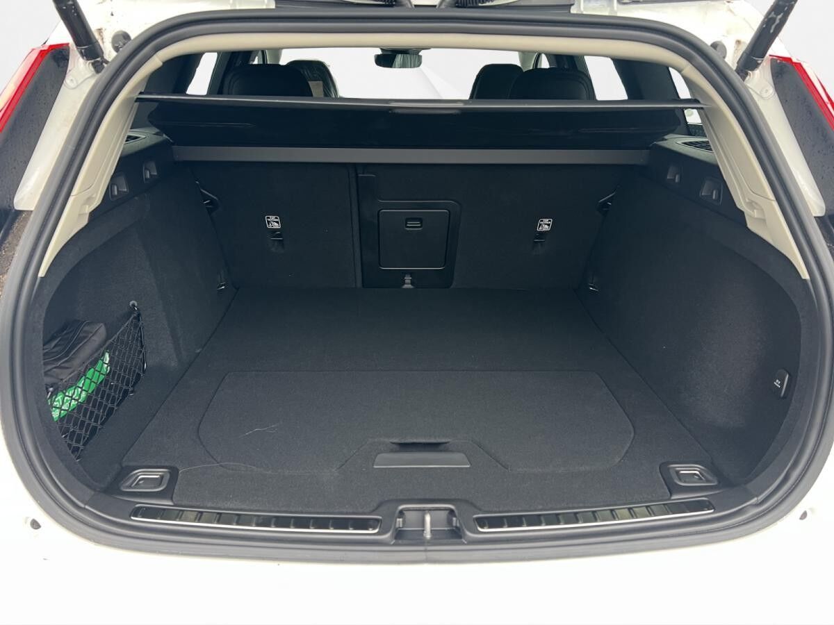 Volvo V60 Cross Country Ultimate 2024 B4 Diesel AWD