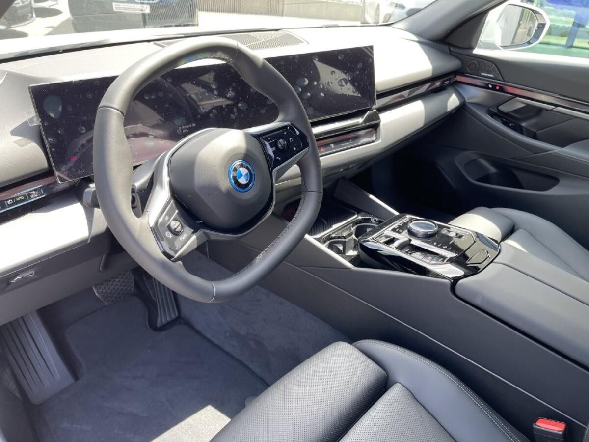 BMW i5 eDrive40 Touring || 19Z adapt.LED H&K Sitzh.