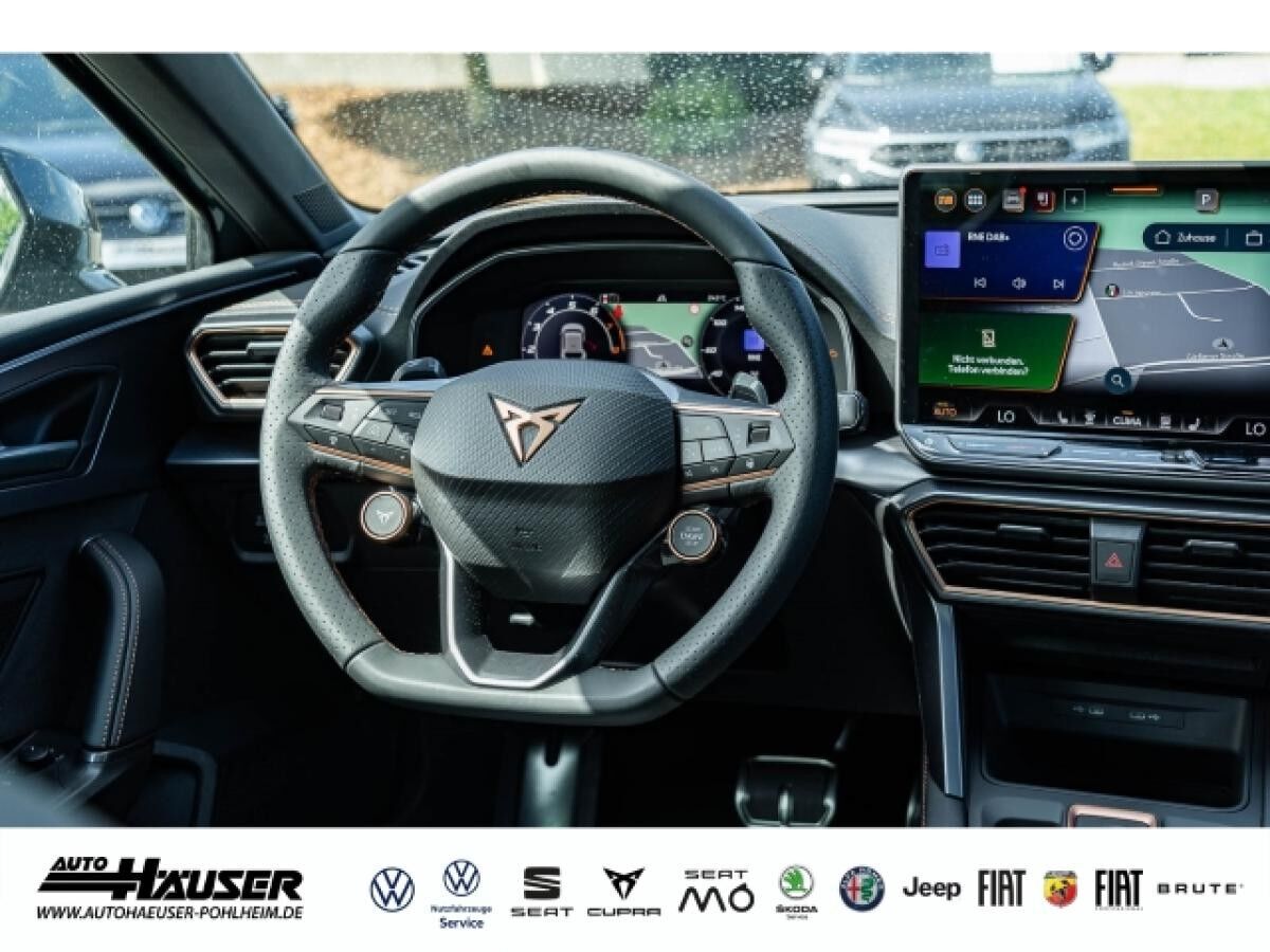 Cupra Leon VZ 2.0 TSI DSG PANO DCC SENNHEISER MATRIX