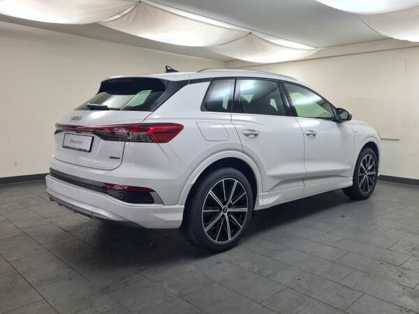 Audi Q4 e-tron Q4 55 e-tron quattro S line Pano WPumpe HUD ACC