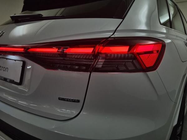 Audi Q4 e-tron Q4 55 e-tron quattro S line Pano WPumpe HUD ACC