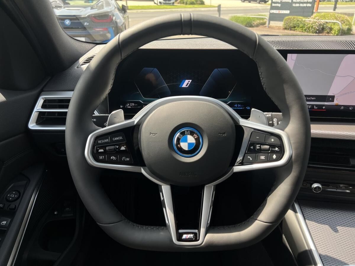 BMW 330 e M Sport +++UPE: *73080,99,--+++