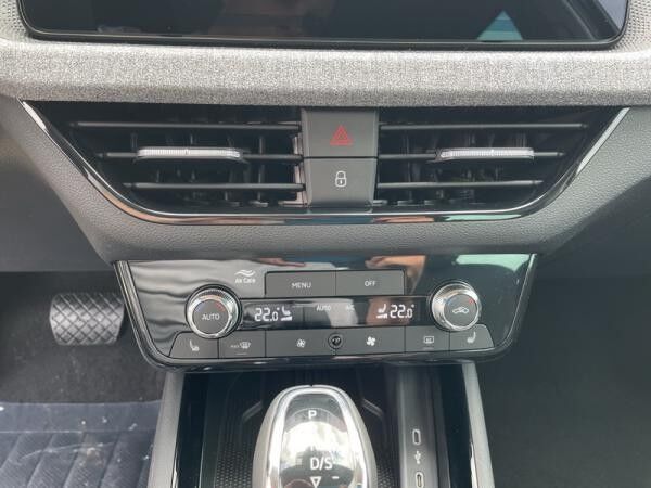 Skoda Kamiq Skoda Kamiq 1.0 TSI Tour *GEWERBE*SOFORT* l DSG l MATRIX l NAVI l KESSY l 2xPDC l ACC