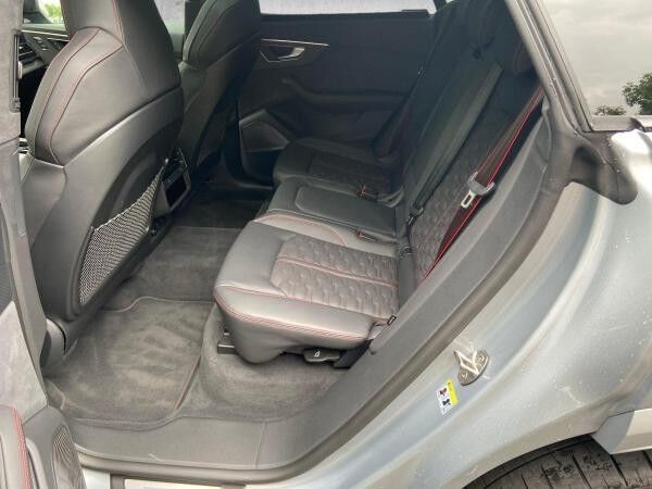 Audi RS Q8 SUV HuD*LASERlicht*RS-AGA*Pano*StHz*AHK*23