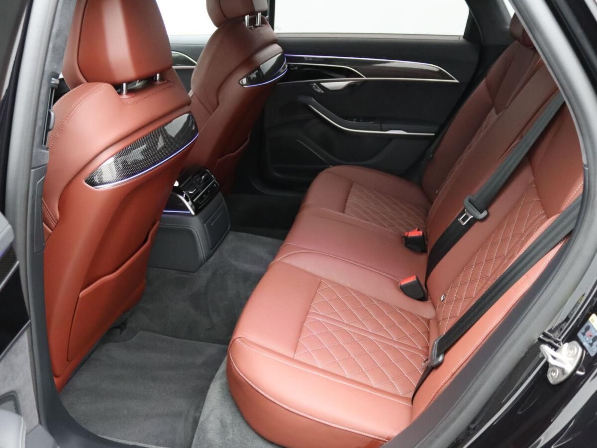Audi S8 TFSI quattro / Pano, Matrix, 360°, B&O, OLED