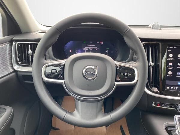 Volvo V60 T8 Ultra Dark Premium Paket AHK Bowers