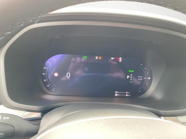 Volvo V60 T8 Ultra Dark Premium Paket AHK Bowers