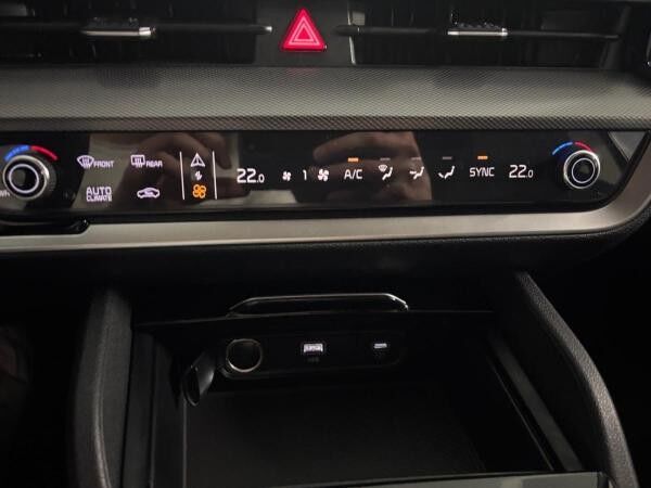 Kia Sportage Ultimate Edition 1.6 NAVI,KAMERA,SITZHZG,BLUETOOTH