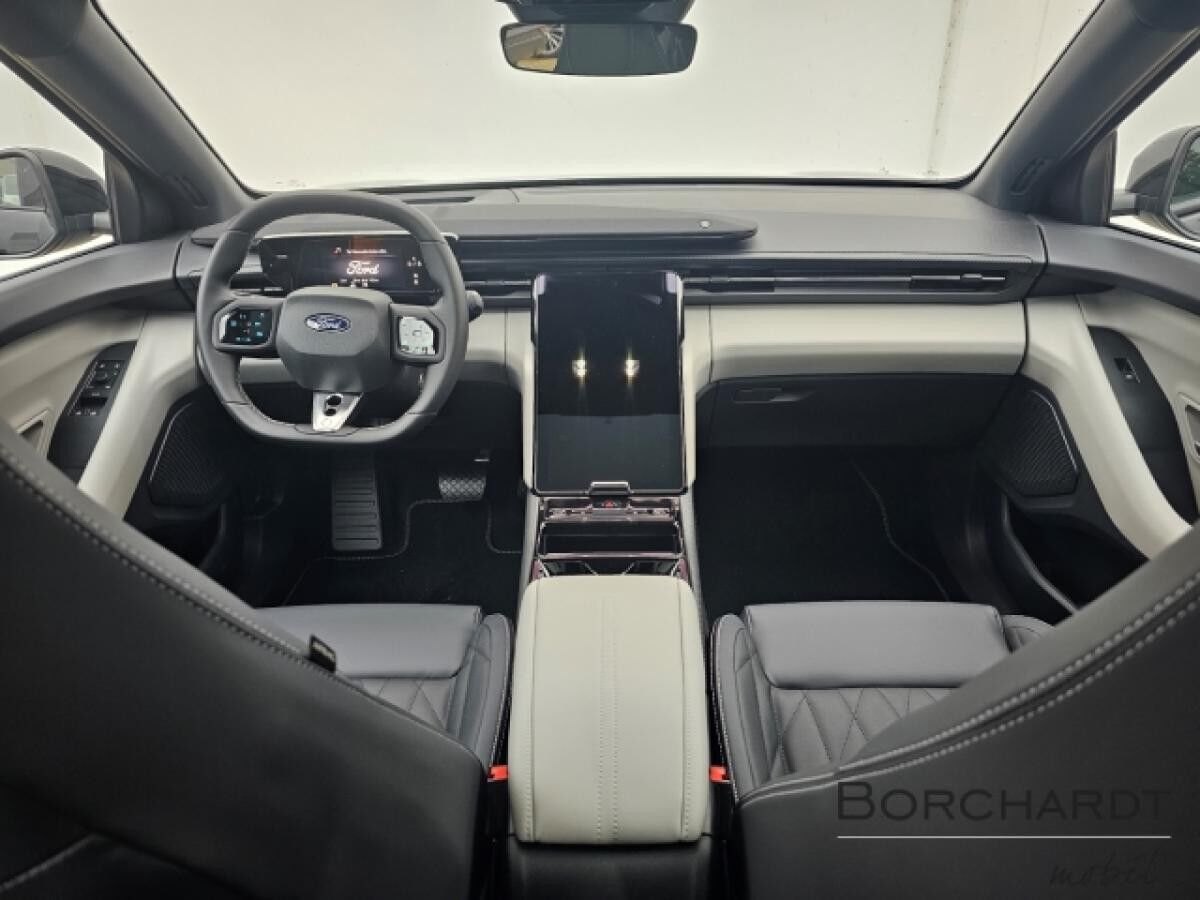 Ford Capri Premium RWD 77kWh VFW Pano Fahrerass. AHK Wärmepumpe
