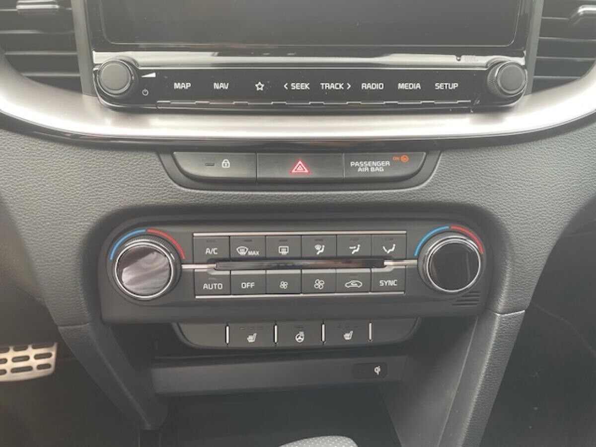 Kia Ceed SW 1.5T DCT7 GTL Technik Leder Glasdach