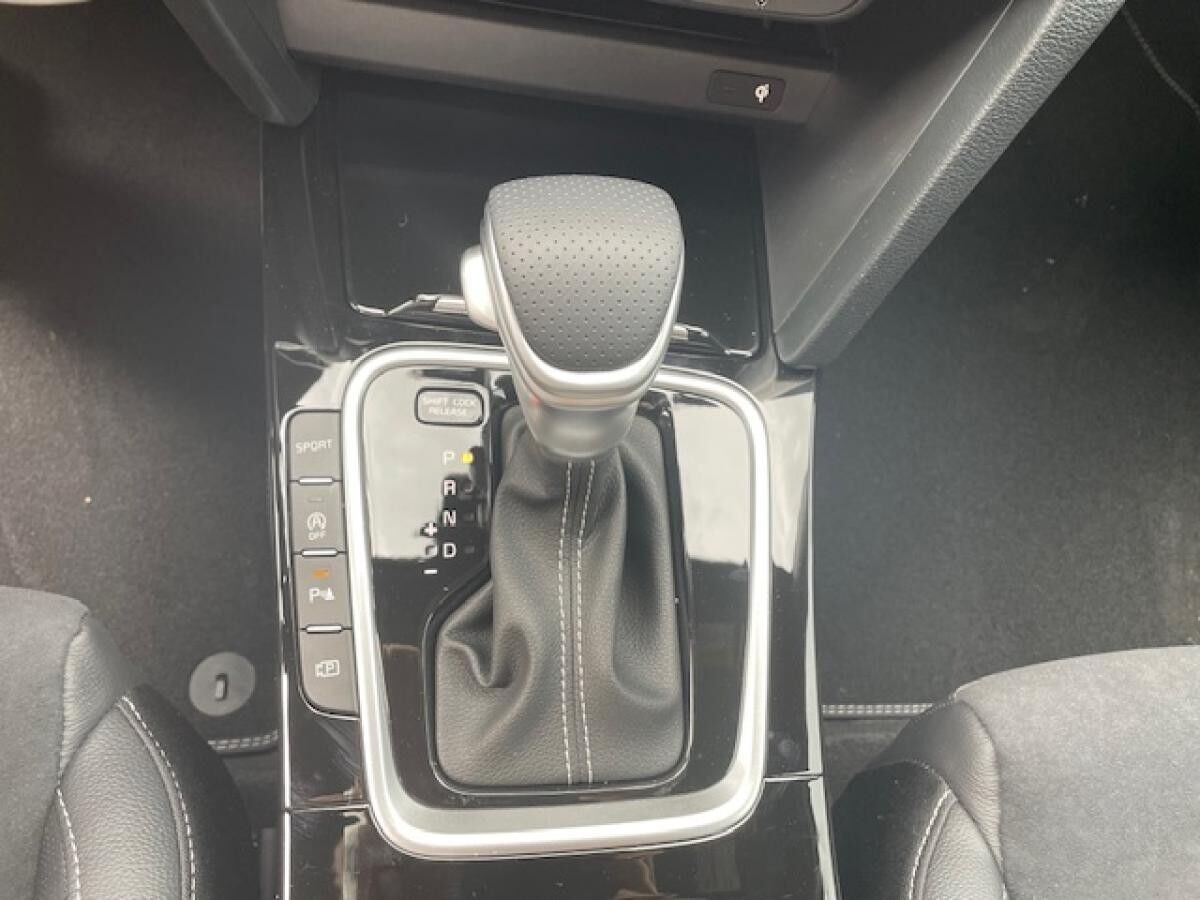 Kia Ceed SW 1.5T DCT7 GTL Technik Leder Glasdach