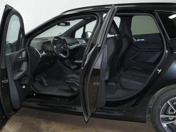 BMW 218 i ActiveTourer, "M Sport", AHK, Park.Ass. Sys., H/K, Keyless, uvm.